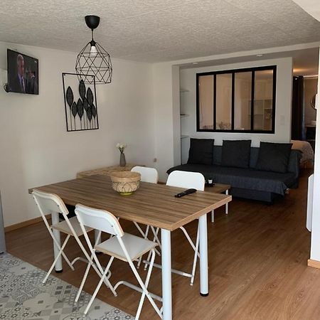 Appartement Dans Maison Basque Mouguerre Eksteriør billede
